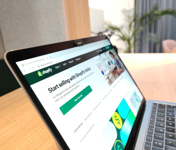 Drive traffic to your Shopify store